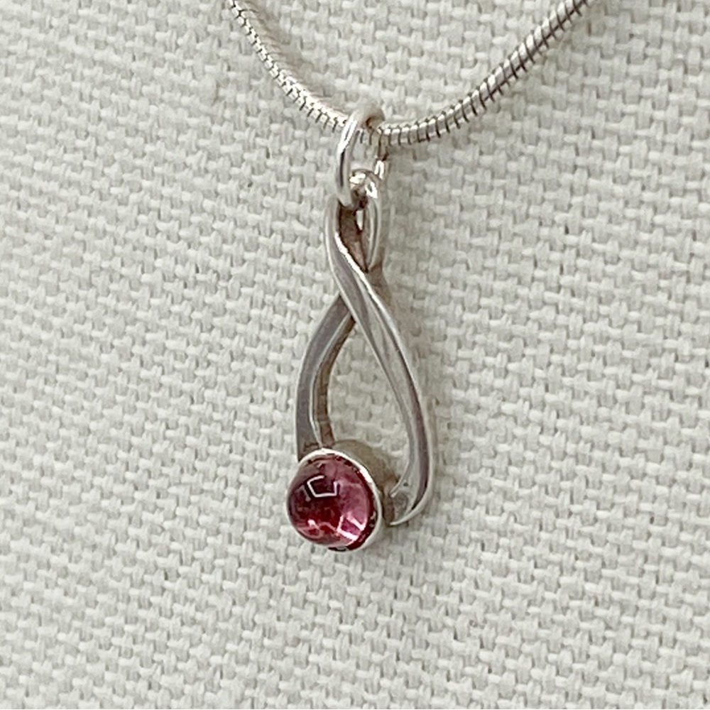 Sterling Silver Amethyst Pendant Necklace